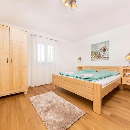 Holiday home Melani